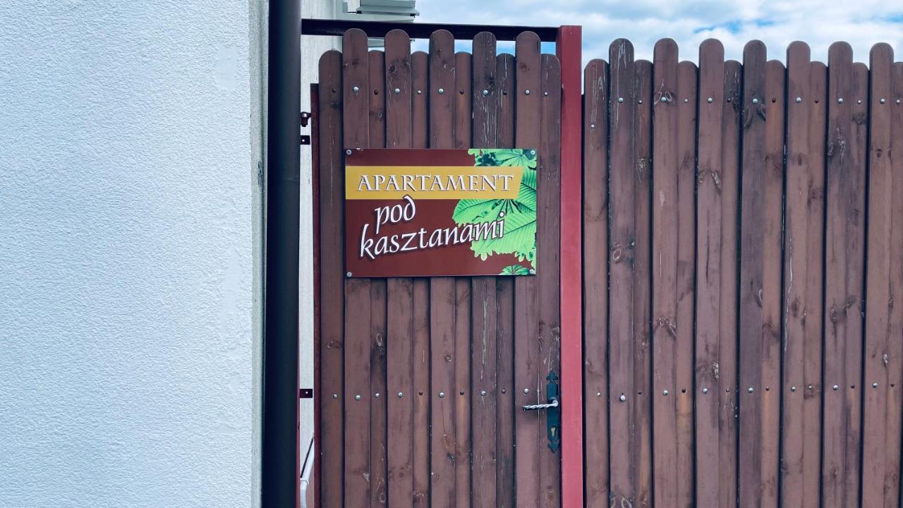 Pod Kasztanami - Bialy *
